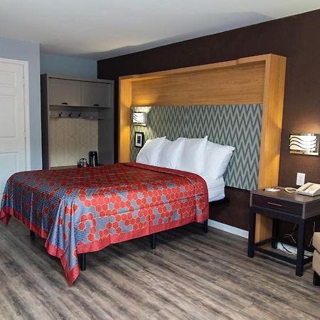Columbus Inn And Suites 외부 사진