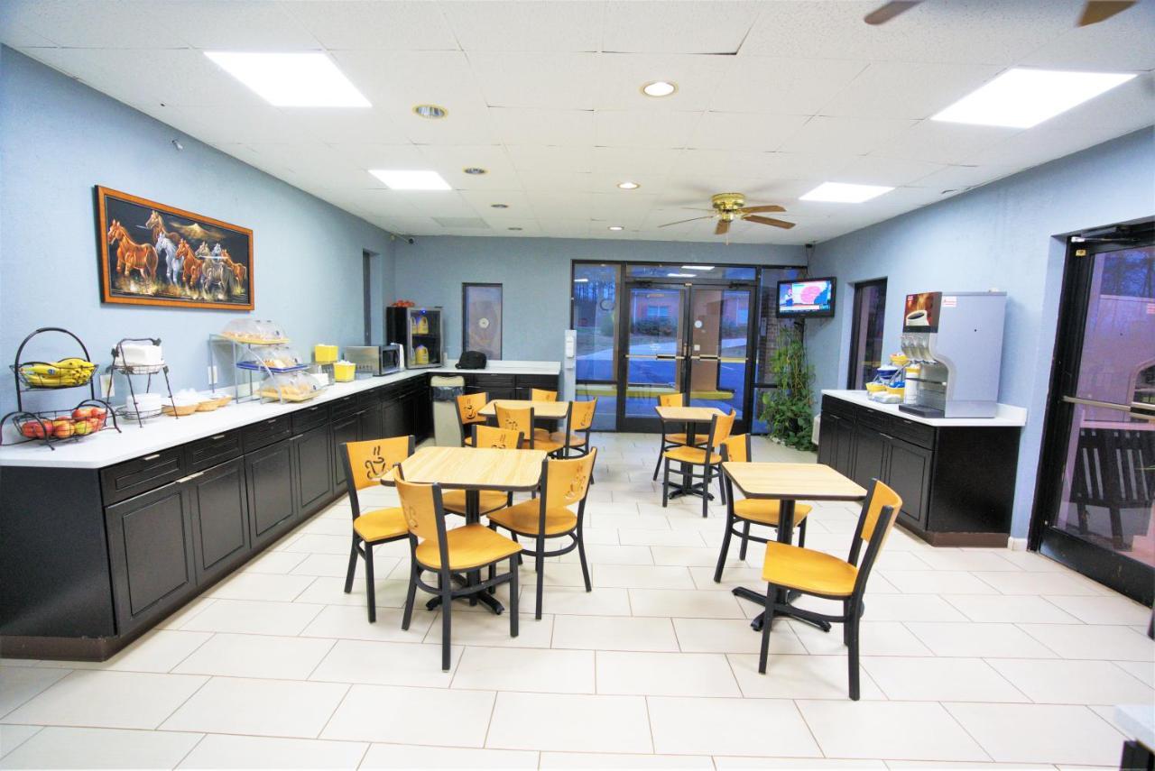 Columbus Inn And Suites 외부 사진