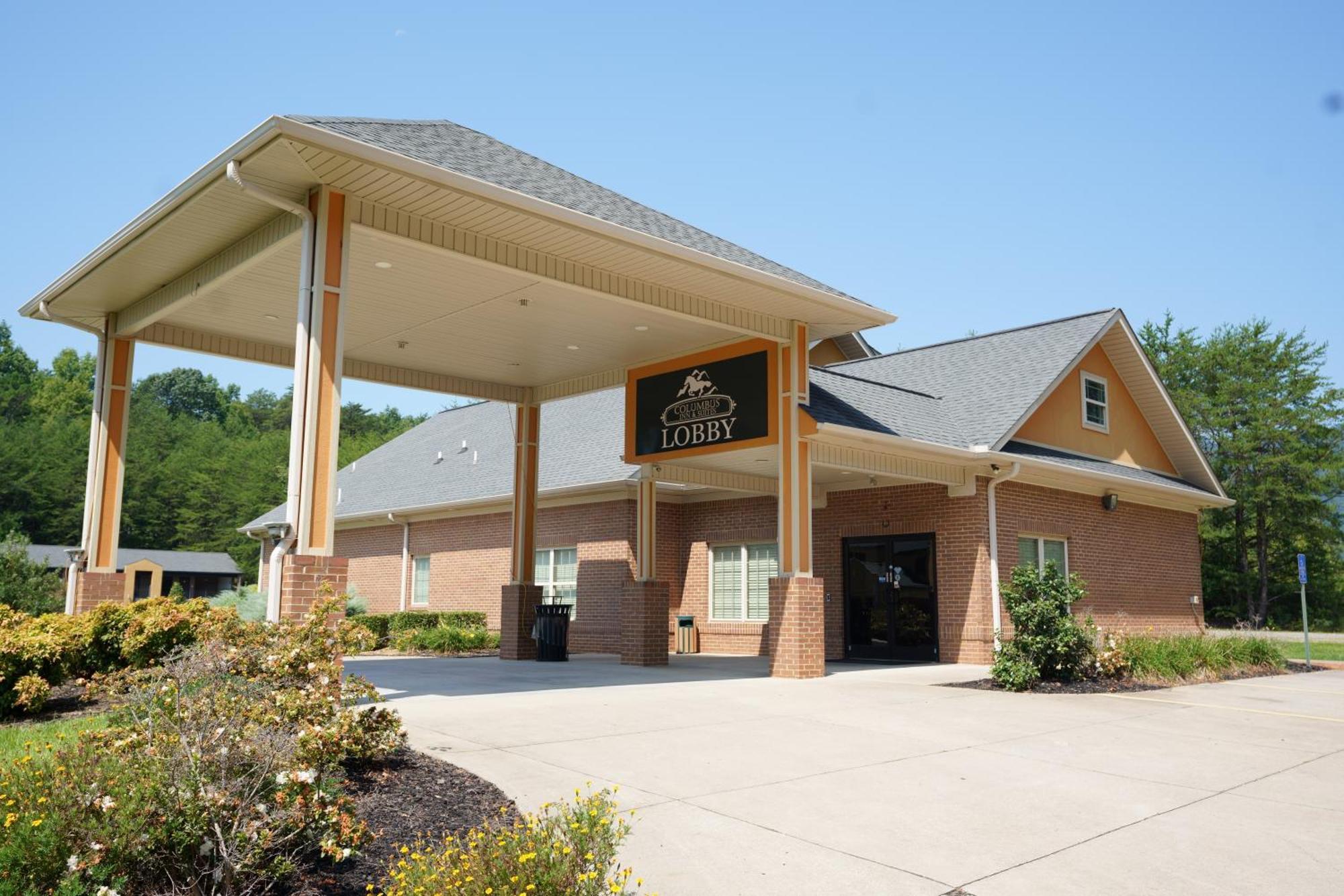 Columbus Inn And Suites 외부 사진