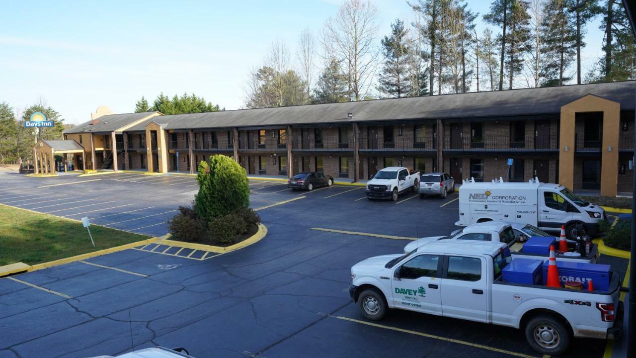 Columbus Inn And Suites 외부 사진